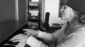 Mary Bue at the Third Ear M1